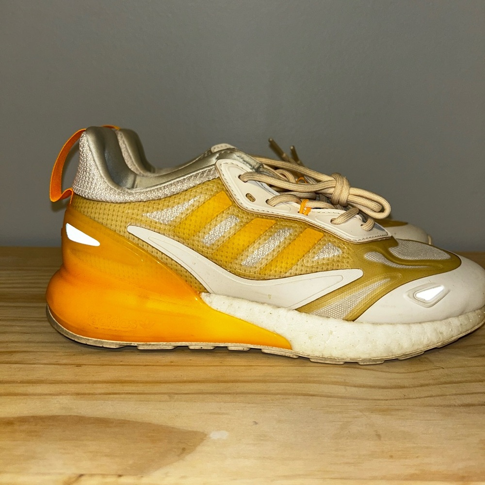 Adidas Sneakers
